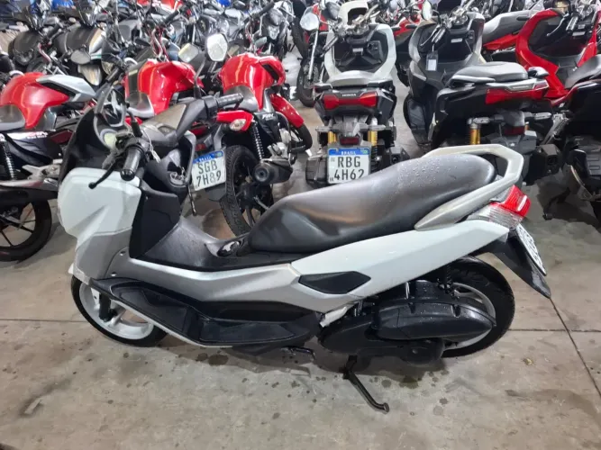 Yamaha NMAX 2017 shalom veículos