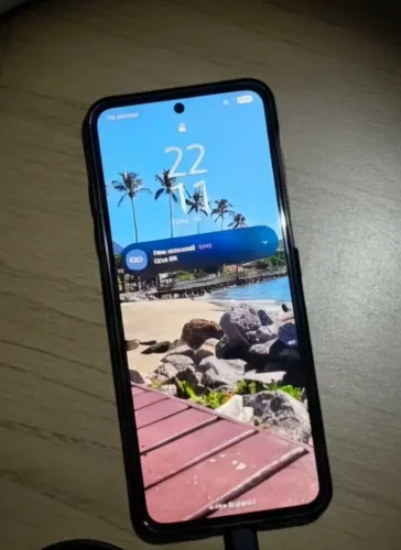 Galaxy Z Flip6 quase novo