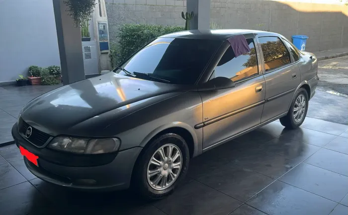Chevrolet Vectra CD 2.2 16V / 2.0 16V Mec./aut. 1997