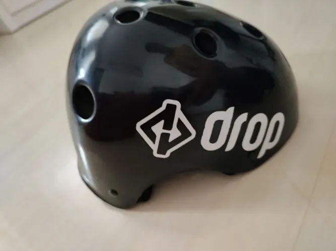 Capacete drop board