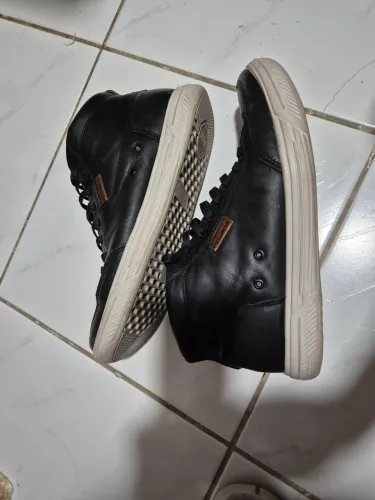 Sapato pegada 39. Pouquissimo usado