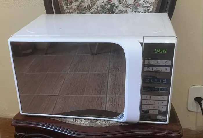 Micro-ondas Midea 31 Litros Branco Volts 127v