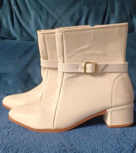 Bota feminina 35 Nova