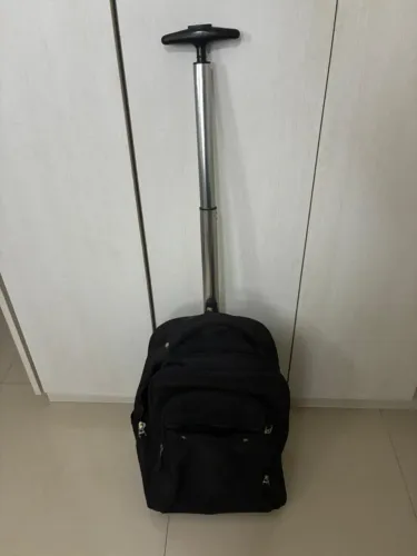 Mochila com rodas Sestini preta