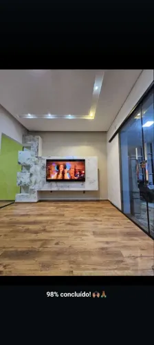 Rebaixamento de gesso liso e decoração
