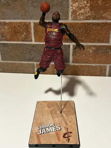 NBA Mcfarlane Toys - Lebron James