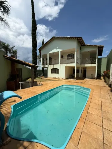 Sobrado para venda com 250 metros quadrados com 3 quartos em Setor Gentil Meireles - Goiân