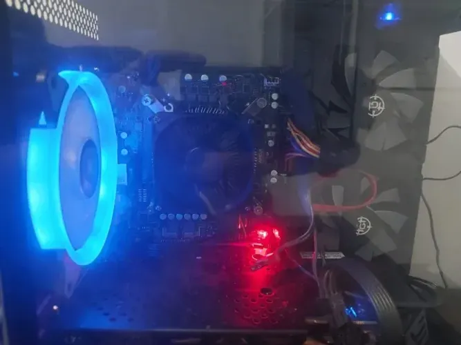 pc gamer placa de vídeo rx 580 ryzen 4700s 16gb de ram