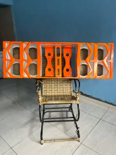 Vendo Caixa para Caminhonete para médio de 8 polegadas