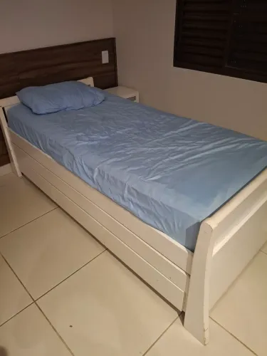 Bi cama com três gavetas