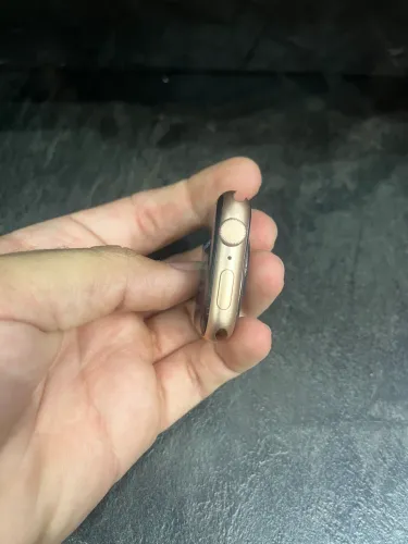 Apple Watch SE 44 mm rose