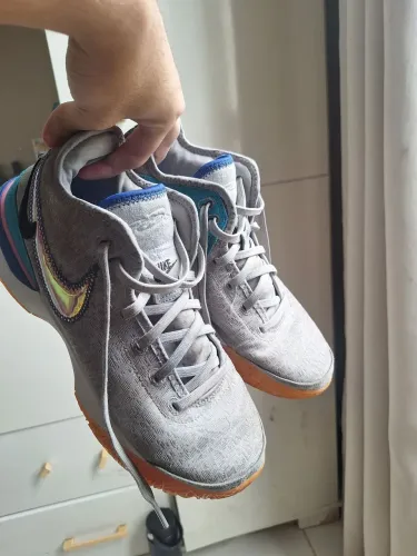 TÊNIS BASQUETE LEBRON NXXT