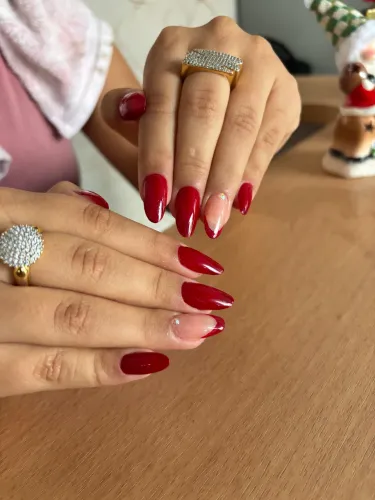 Estamos selecionando manicures para 1 e 2 turno 