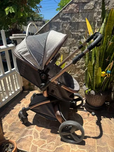 Kit Carrinho Vulkan 360° + bebê conforto