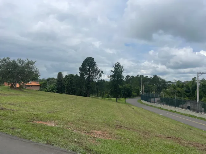 Excelente terreno à venda no condomínio Terras de São José em Itu com 2800m2 de área útil.