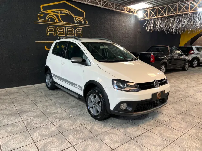 Volkswagen Crossfox 1.6 MI Total Flex 8V 5P 2012