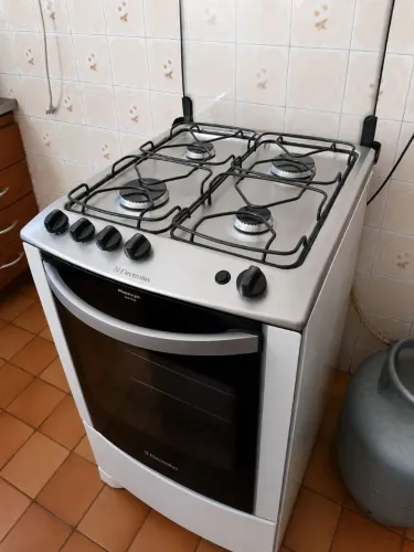 Geladeira Consul + Fogão Electrolux - Ótimo estado