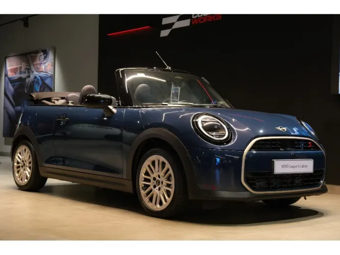 Mini Cooper 2.0 16V Twinpower Gasolina S Cabrio Steptronic 2026