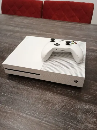 Xbox One S
