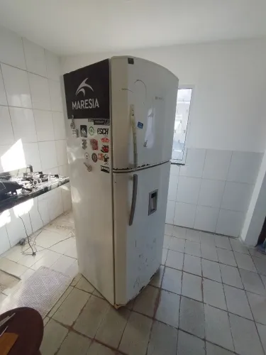 ENVELOPAMENTO DE GELADEIRAS E MÓVEIS, INSULFILM
