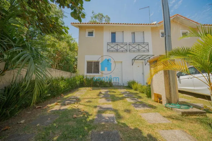 Sobrado à venda em Cotia, Jardim Pioneira, com 3 quartos, com 106 m², Canta Galo IV