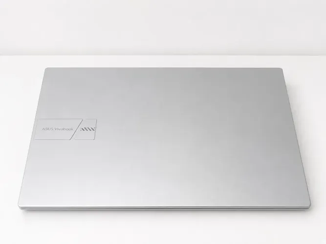Notebook ASUS Vivobook 15, Intel Core i5 1334U 8GB 512GB SSD W11 15,6" FHD Cool Silver