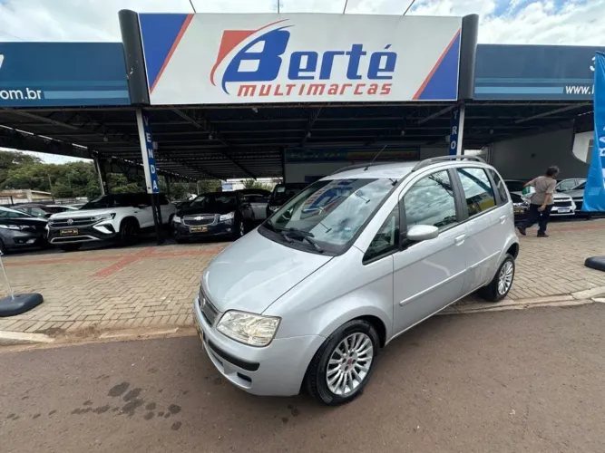 Fiat Idea ELX 1.4 MPI Fire Flex 8V 5P 2010