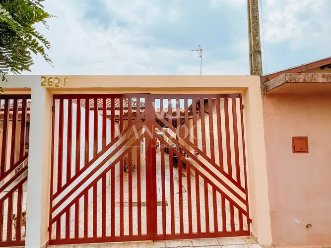 Casa com 2 Dormitórios no Residencial Groot em Holambra