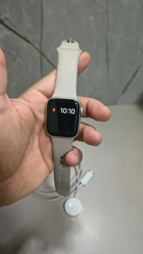 Apple Watch SE 40mm (GPS) - Estelar - Ótimo Custo-Benefício