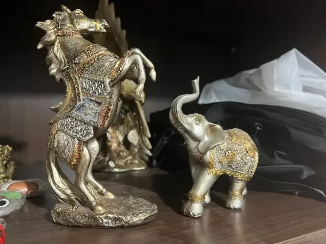 Decoração: cavalo + elefante