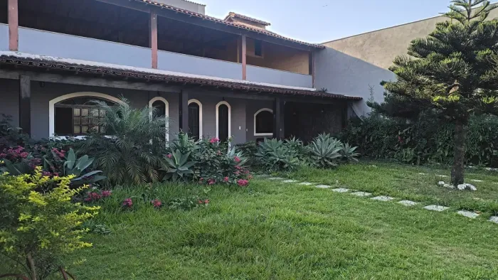 Locação comercial a 100 metros da Praia (frente Rodovia)