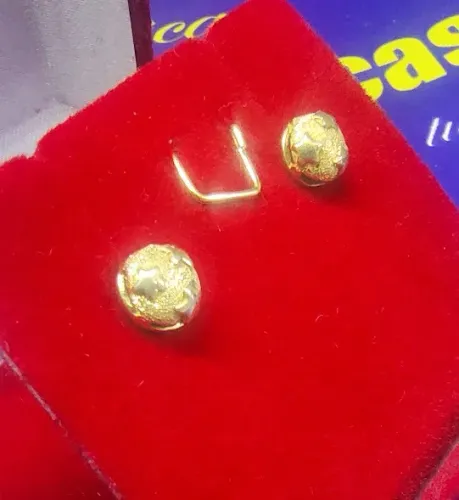 Brincos Ouro 18 Kilates Peso 1.57 Gramas 6 mm                                             