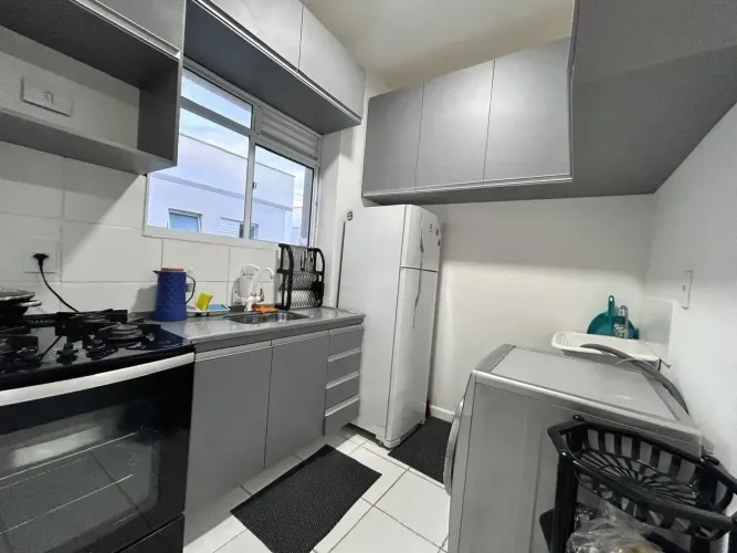 Apartamento com 2 dormitórios à venda, 44 m² por R$ 182.000 - Jardim Gurilândia - Taubaté/