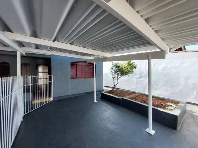 Locação - Casa - Vila Belvedere - Americana - SP