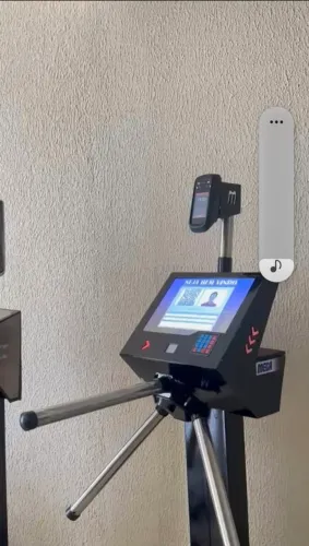 Catraca facial com sistema gratis e suporte