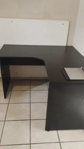 Mesa de escritório 100% MDF PRETA