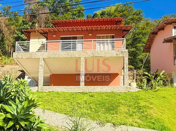 Casa com 4 dormitórios para alugar, 250 m² por R$ 6.363,00/mês - Itaipu - Niterói/RJ