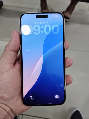 iPhone 16 Pro Max novo