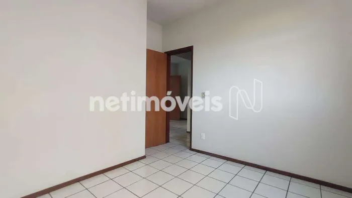 Apartamento de 02 quartos de 60m²; no Bairro Palmeiras