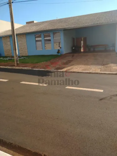 Casas Residenciais Condomínio em Brodowski