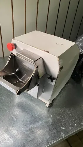 ralador de queijo 220v