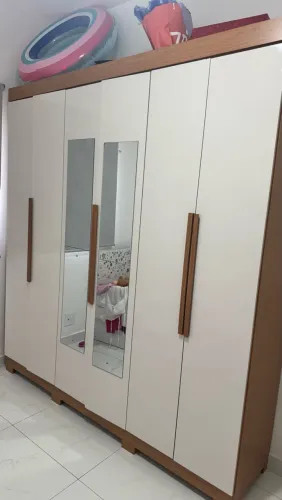 Guarda roupa de solteiro