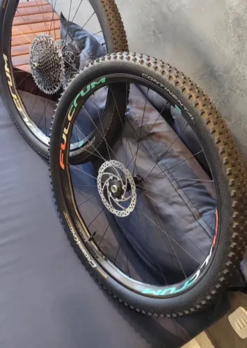 Rodas Fulcrum Red Zone Carbon