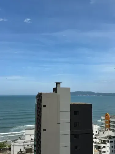 Locação de verão, Apto 200 m²,  3 suítes finamente mobiliadas, 2 vagas em Centro - Itapema