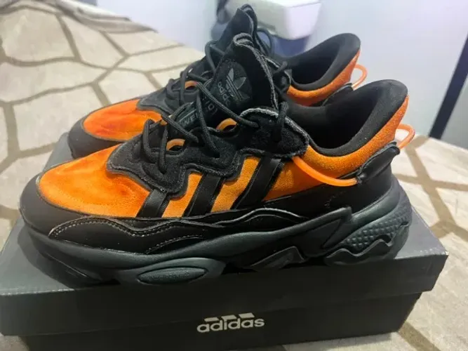 tênis adidas ozweego laranja