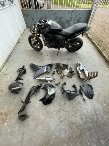Sucata de moto para retirada de peças Honda CBR 600f 2012