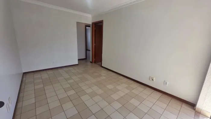 Vendo AP 2Q Sudoeste - Reformado, 60m², Armários Planejados