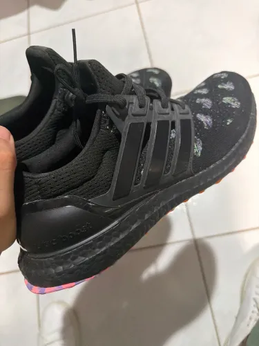 Ultraboost edição especial