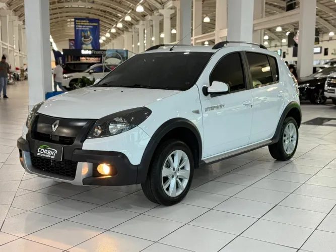 Renault Sandero Stepway Hi-power 1.6 8V 5P 2014