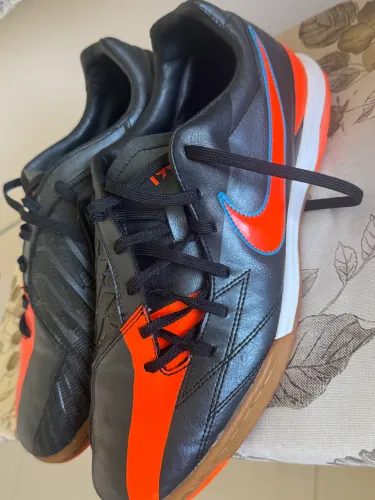 Chuteira Futsal Nike Total 90